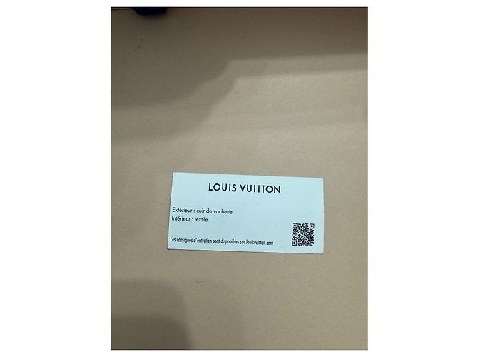 Borsa Louis Vuitton in pelliccia dorata D'oro - vista 10