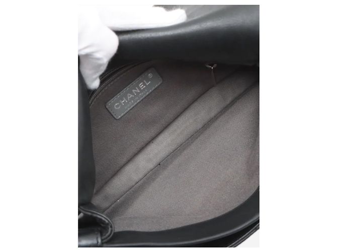 Chanel Borsa a spalla in pelle di agnello matelassé nera 2012 con catena Nero - vista 8