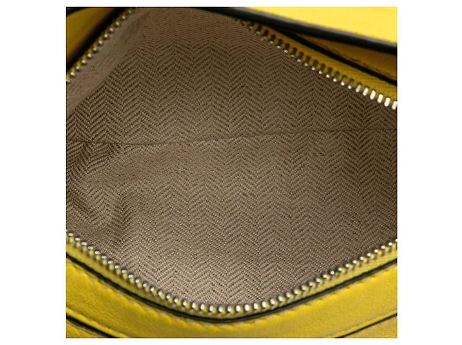 LOEWE Mini Bumbag Puzzle em Couro de Bezerro Amarelo - vista 4