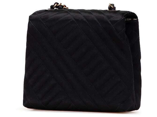 Chanel Schwarze Mini Quadrat Diagonal Gequiltete Satin Einzelflap - Ansicht 2