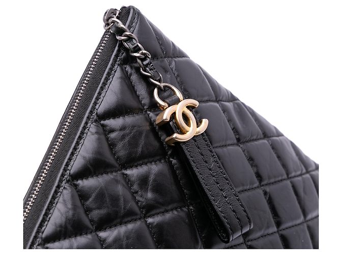 Chanel Nero Grande Clutch Gabrielle O in Pelle Invecchiata - vista 7