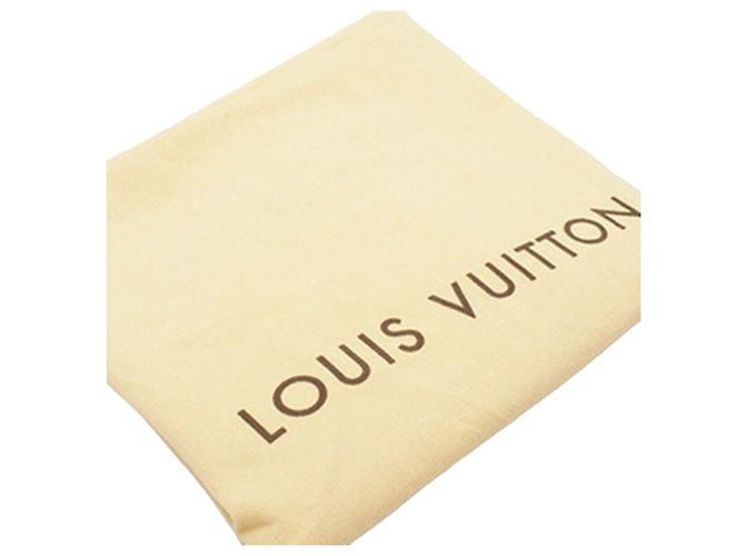 Louis Vuitton Purple Monogram Vernis Bellevue PM Porpora - vista 17