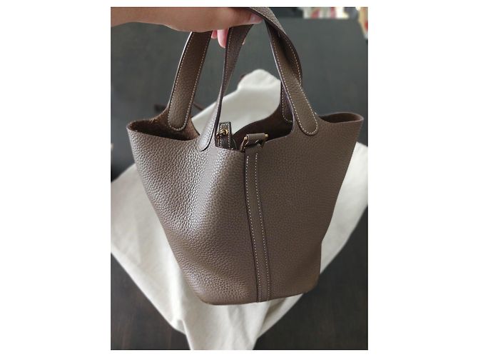 Hermès Picotin 18 Etoupe Oro Detalles Beige - vista 5
