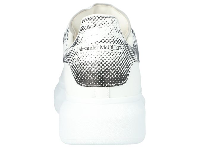 Scarpe Oversized Alexander McQueen 'Bianco Nero Pixel' - vista 3