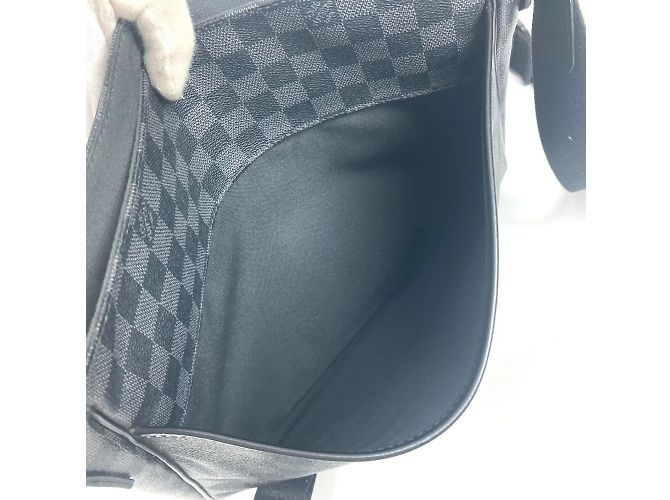 Borsa Daniel MM Damier Graphite Louis Vuitton Nero - vista 15
