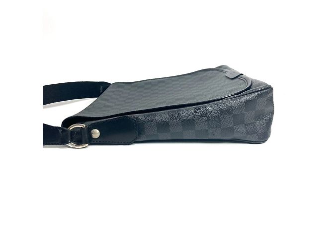Borsa Daniel MM Damier Graphite Louis Vuitton Nero - vista 4