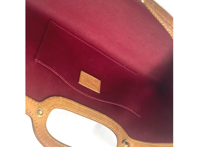 Borsa Roxbury Drive in Monogram Vernis di Louis Vuitton Rosso - vista 16