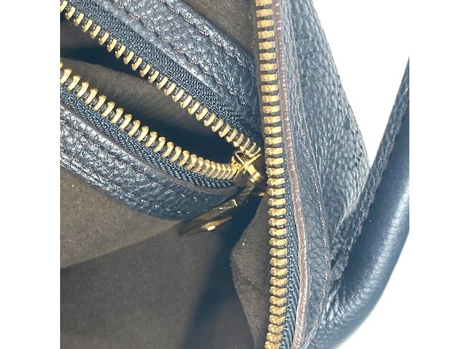 Borsa a Spalla Louis Vuitton Mahina Galatea PM Nero - vista 16