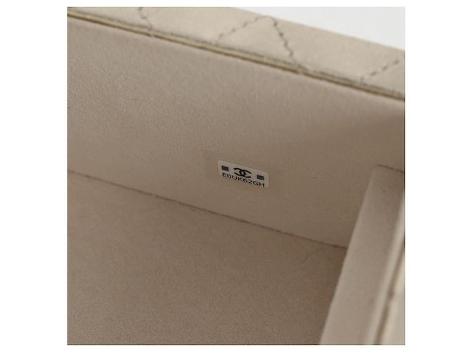 CHANEL Matelassé Schmuckkästchen Schmuckbox Lammleder Gold CC Auth 129974SM Golden - Ansicht 11