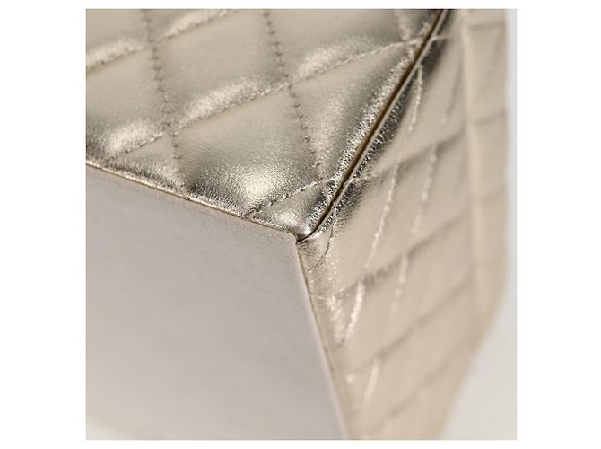 CHANEL Matelassé Schmuckkästchen Schmuckbox Lammleder Gold CC Auth 129974SM Golden - Ansicht 14