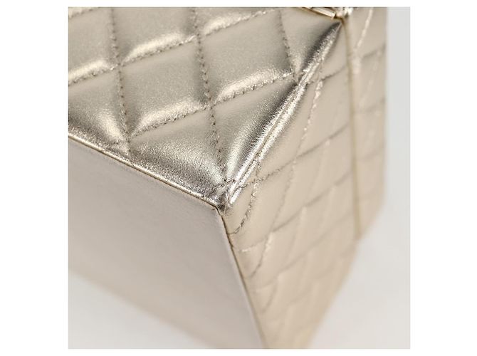 CHANEL Matelassé Schmuckkästchen Schmuckbox Lammleder Gold CC Auth 129974SM Golden - Ansicht 16