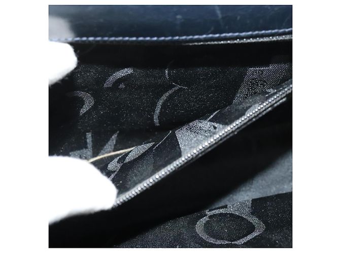 Borsa a Spalla Gancini in Pelle Nera e Oro Salvatore Ferragamo Auth 135489 Nero D'oro - vista 21