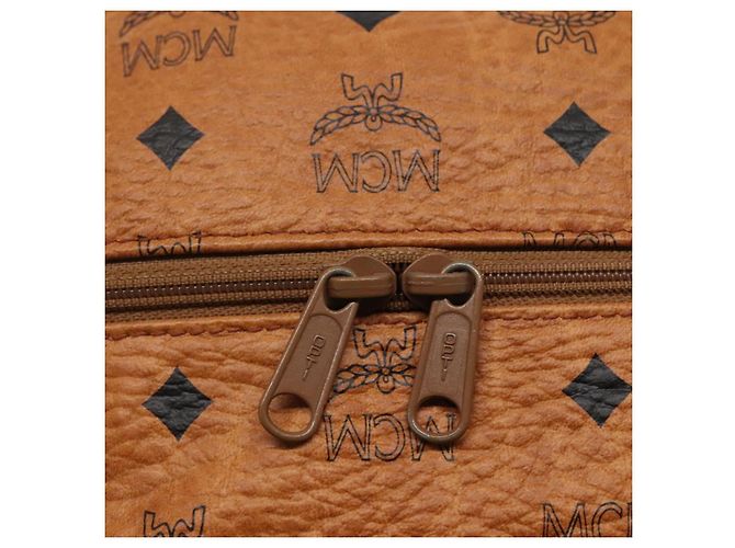 Pochette Vicetos in PVC Pelle MCM Logogram Marrone Oro Auth BA4160 D'oro - vista 9