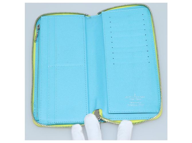 Billetera Vertical Zippy Playground LOUIS VUITTON Amarilla M82005 Auth 132783 Amarillo - vista 9