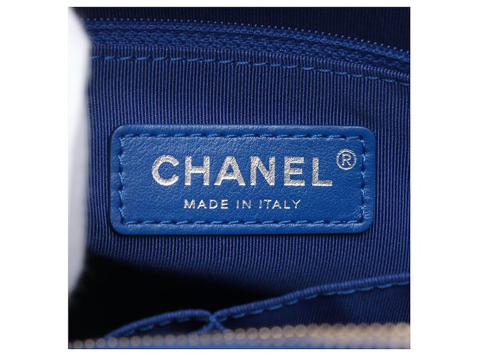 Chanel Bolsa de ombro Gabrielle média em couro de cordeiro matelassé tweed azul - vista 13