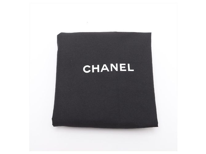 Chanel Bolsa de ombro Gabrielle média em couro de cordeiro matelassé tweed azul - vista 15