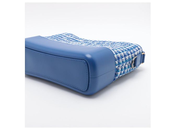 Chanel Bolsa de ombro Gabrielle média em couro de cordeiro matelassé tweed azul - vista 6