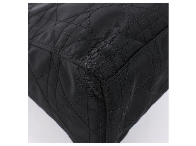Borsa Lady Dior Cannage in nylon nero di Christian Dior - vista 12