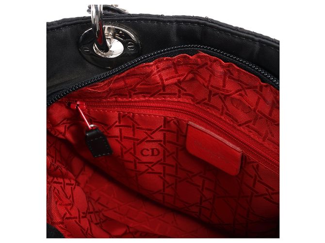 Borsa Lady Dior Cannage in nylon nero di Christian Dior - vista 19