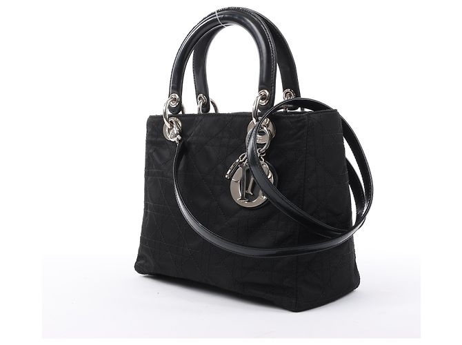 Borsa Lady Dior Cannage in nylon nero di Christian Dior - vista 2