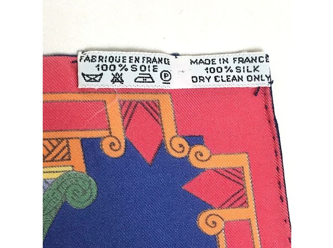 Bufanda de Seda Carré 90 Astres et Soleils de Hermès Roja Azul Multicolor - vista 11
