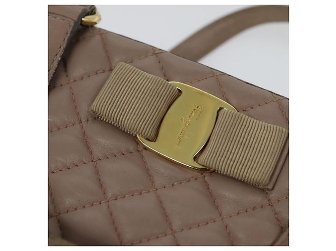 Borsa a Spalla Vala in Pelle Rosa Oro Auth BA4203 di Salvatore Ferragamo D'oro - vista 18