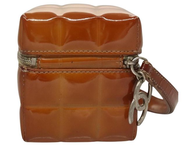 POCHETTE CUBE CHANEL CHOCO BAR Pelle verniciata Marrone Argento CC Auth mr1474 - vista 2