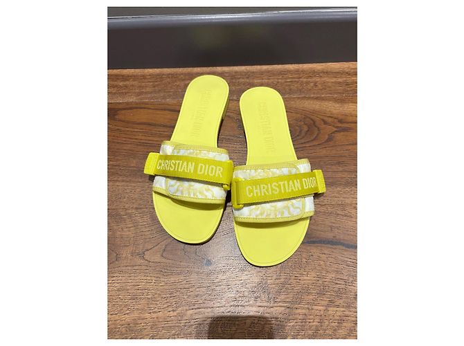 Sandali Dior Revolution Gialli in Tessuto e Gomma Giallo - vista 8