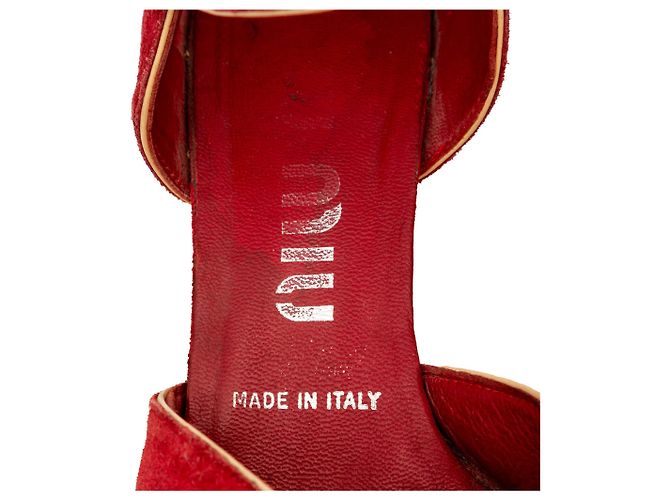 Miu Miu Décolleté in Camoscio Rosso - vista 11