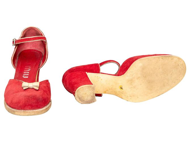 Miu Miu Décolleté in Camoscio Rosso - vista 13