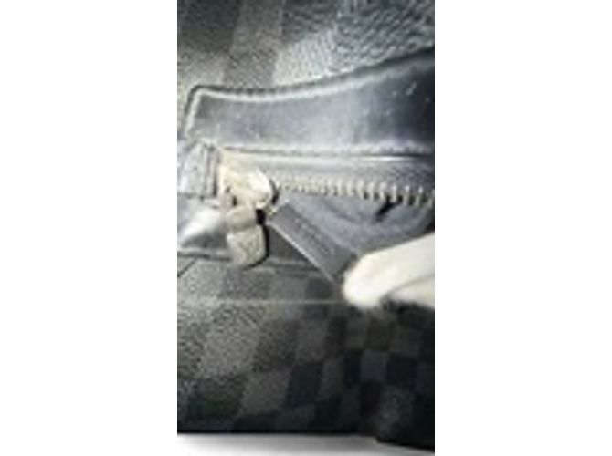 Louis Vuitton Damier Graphite Daniel MM Bolsa Mensageiro Preto - vista 16