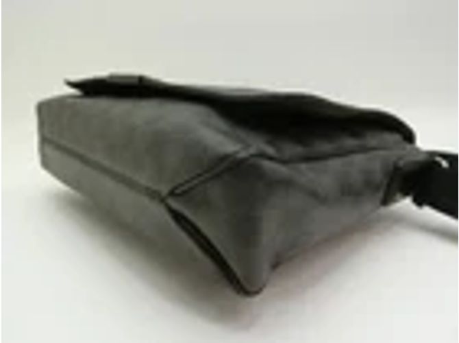 Louis Vuitton District MM Damier Graphite Borsa a Spalla Nera Nero - vista 5