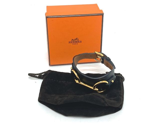 Pulseira Bangle Horsebit Hermès em Couro Swift Preto - vista 11