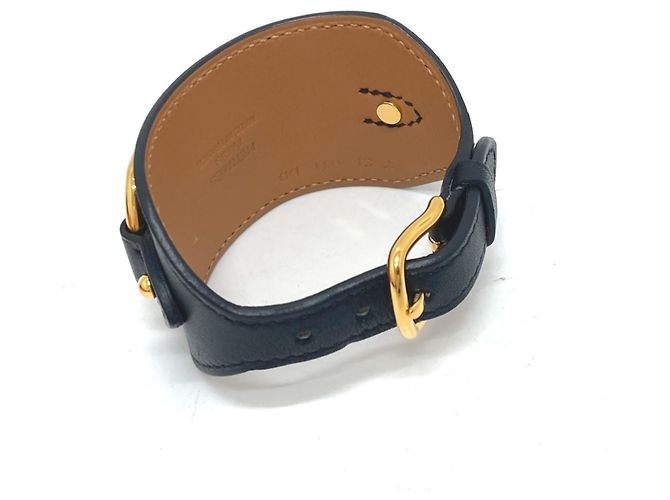 Pulseira Bangle Horsebit Hermès em Couro Swift Preto - vista 2