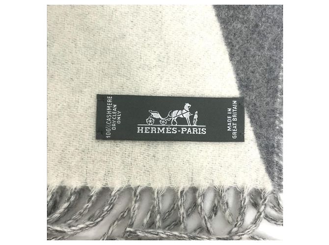 Hermès Sciarpa in cashmere bicolore con frange ottiche HERMES Kazak Marrone Bianco - vista 9
