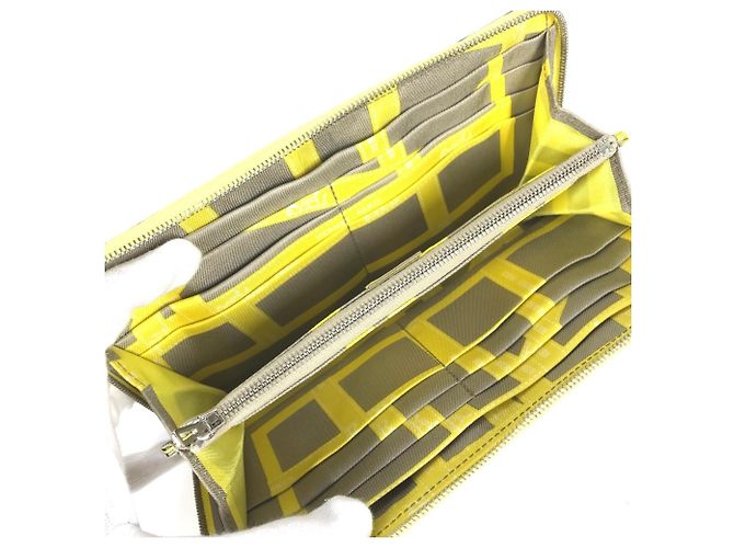Cartera con cremallera redonda Azap Long Silk'in de Hermès Amarillo - vista 10