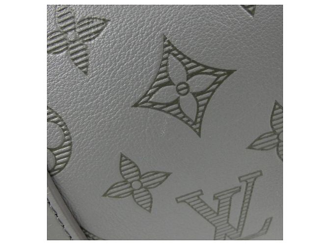 Sac Boston Keepall Bandoulière 50cm Monogram Shadow Louis Vuitton Noir Gris Monogramme - vue 3
