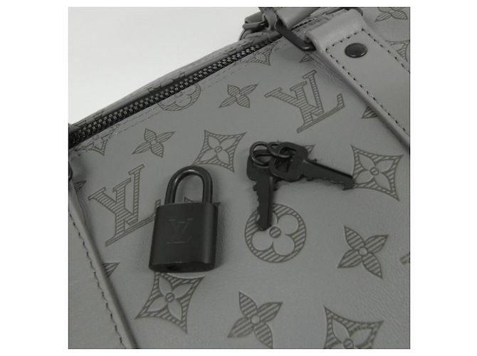 Sac Boston Keepall Bandoulière 50cm Monogram Shadow Louis Vuitton Noir Gris Monogramme - vue 4