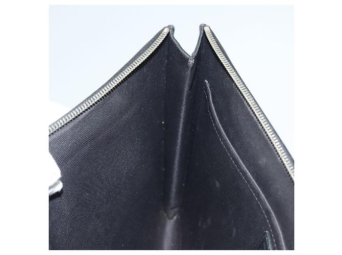 LOUIS VUITTON Epi Pochette Jules GM Borsa Clutch Nero Bianco M63295 LV Auth 133695 - vista 18