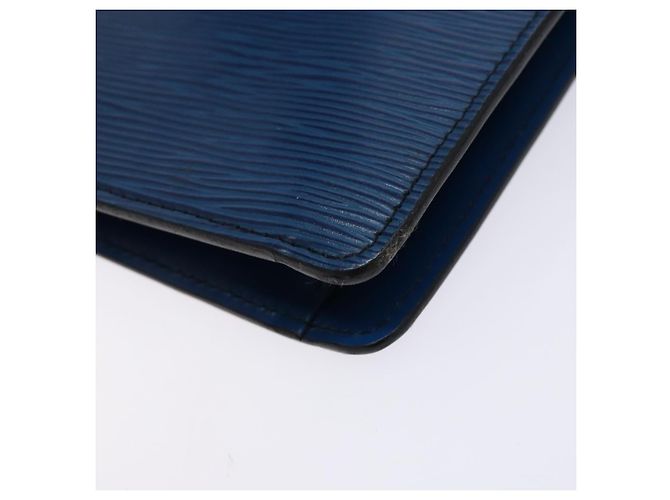 LOUIS VUITTON Pochette Montaigne 27 Épi Bleue M52655 LV Auth 135873 - vue 16