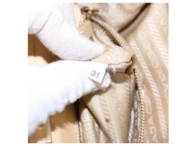 PRADA Borsa a Mano Gamaguchi in Pelle Beige Oro Auth 135924 D'oro - vista 24