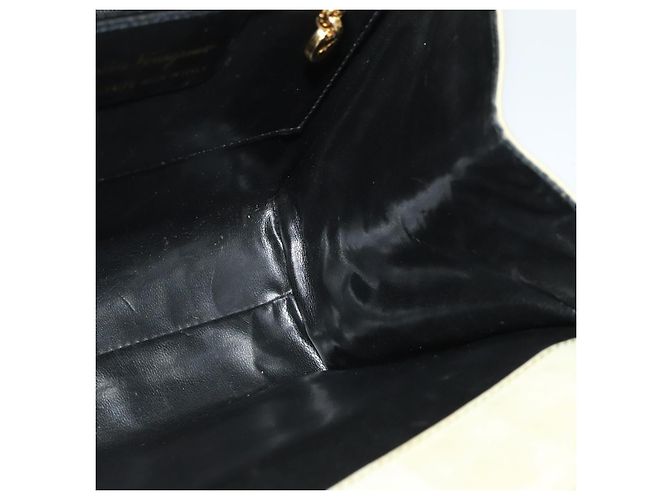 Borsa a mano Vala in suede 2 in 1 beige e oro Auth sw1296 di Salvatore Ferragamo D'oro - vista 19