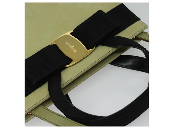 Borsa a mano Vala in suede 2 in 1 beige e oro Auth sw1296 di Salvatore Ferragamo D'oro - vista 6