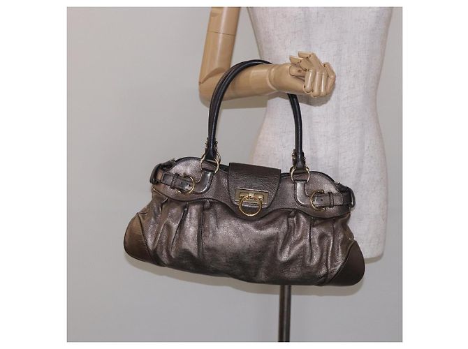 Borsa a mano in pelle Gancini Salvatore Ferragamo Argento Oro Auth 133160 D'oro - vista 22