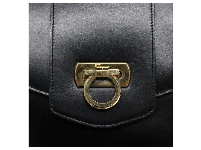 Borsa a Spalla Gancini in Pelle Nera e Oro Auth BA4219 di Salvatore Ferragamo Nero D'oro - vista 14