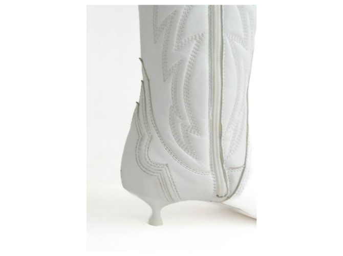 Bruno Magli Botas de cuero blancas - vista 5