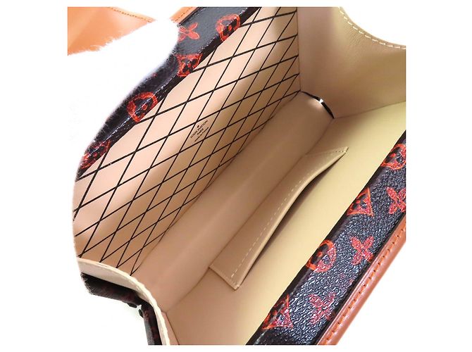 Borsa a spalla Catgram trasformata Petite Malle Louis Vuitton Marrone - vista 10