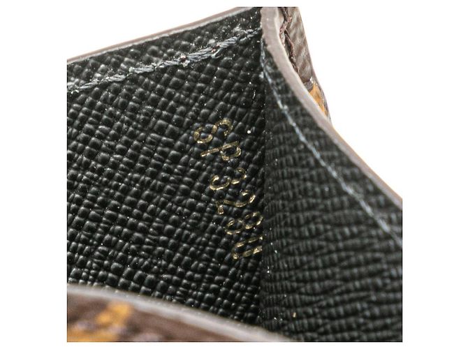 Tarjetero Monogram Reverse Louis Vuitton Castaño Beige - vista 6