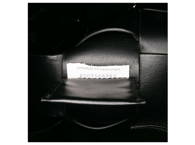 Cassette Secchiello Lantern Casette Intrecciato in Nappa Nera di Bottega Veneta Nero - vista 6