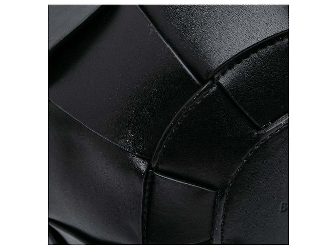 Cassette Secchiello Lantern Casette Intrecciato in Nappa Nera di Bottega Veneta Nero - vista 7